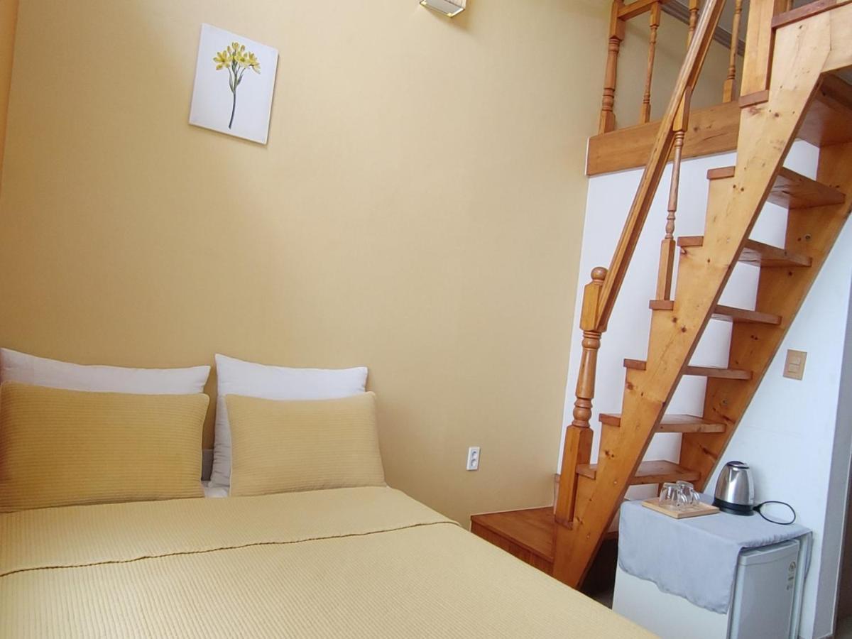Moon Forest Guesthouse Jeju by Eksteriør bilde