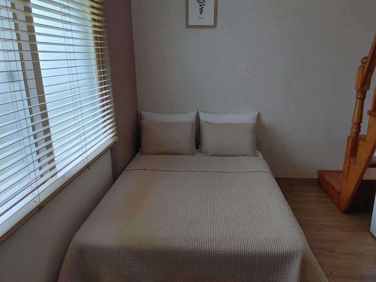 Moon Forest Guesthouse Jeju by Eksteriør bilde